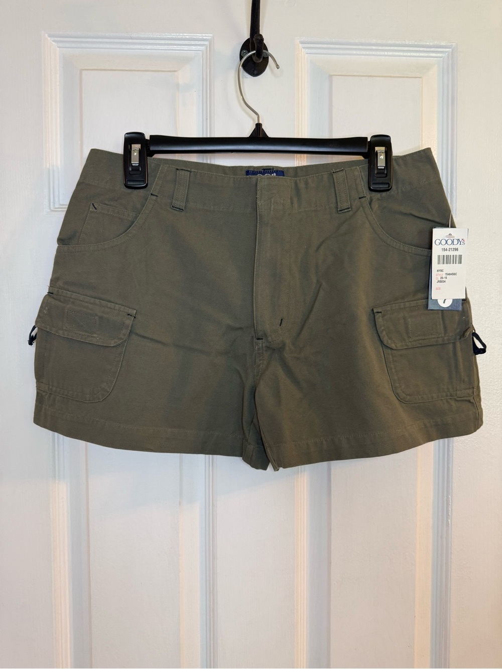 OCI Women's Green Cargo Shorts